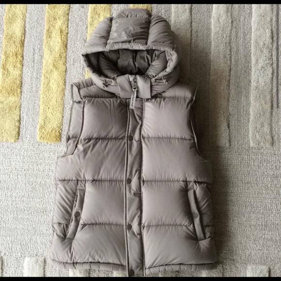 SOLD TNA super puff vest modern taupe - Picture 2 of 5